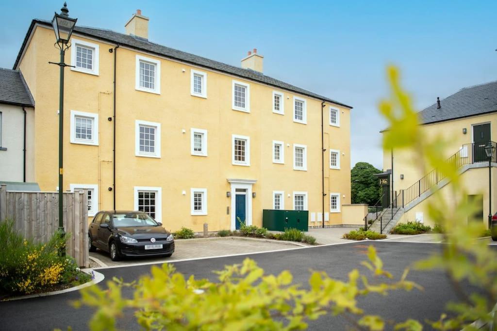 Modern Ground Floor Apartment In Tornagrain Inverness Exterior foto