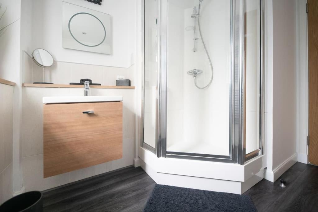 Modern Ground Floor Apartment In Tornagrain Inverness Exterior foto